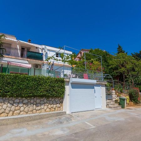 Apartments Adrasteja Dramalj Exterior foto