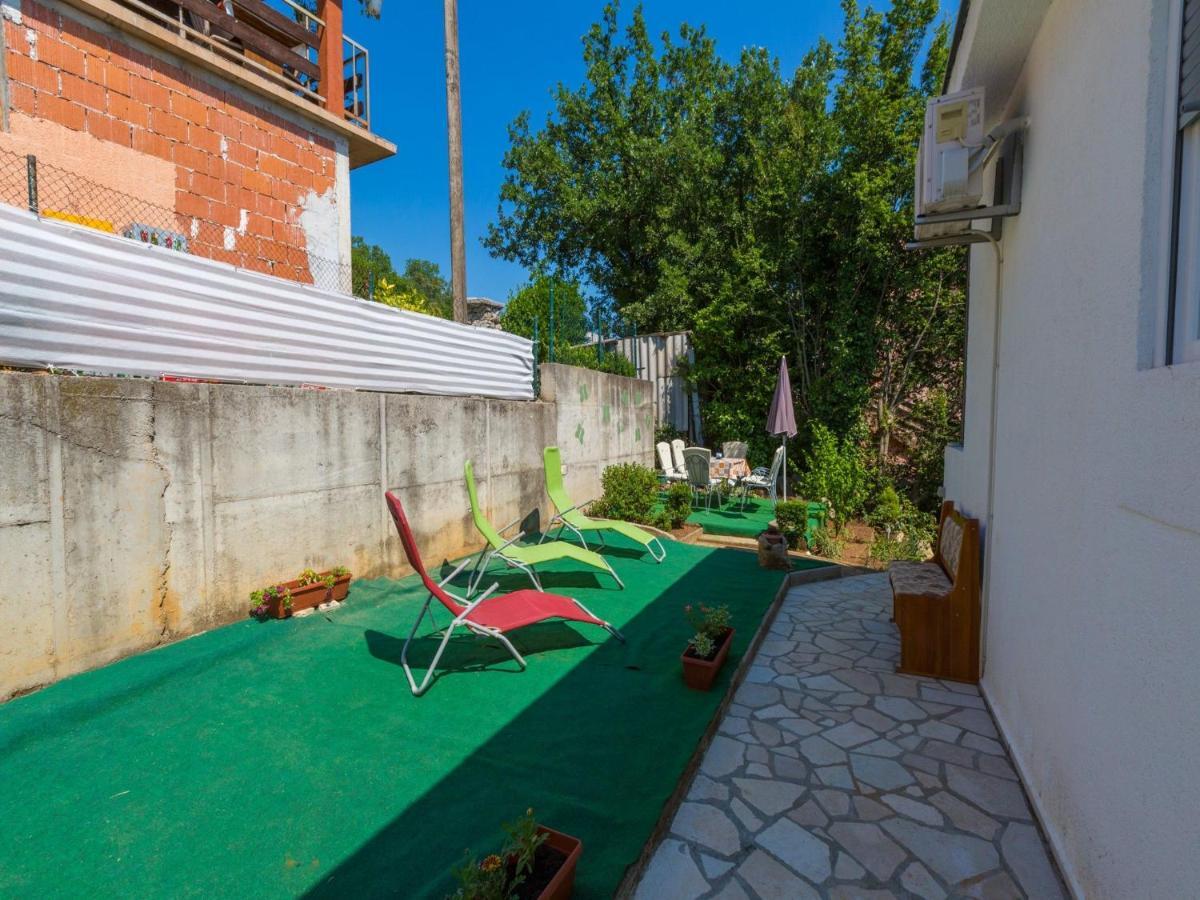 Apartments Adrasteja Dramalj Exterior foto